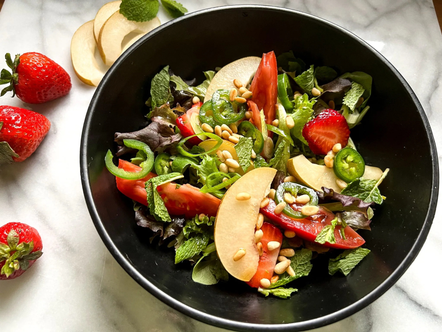 Consuming light? Strive Your Hand At those Amusing Summer time Salads